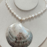 Large shell natural pearls necklace